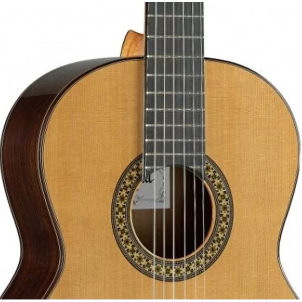 ALHAMBRA 4P Konservatuvar Klasik Gitar