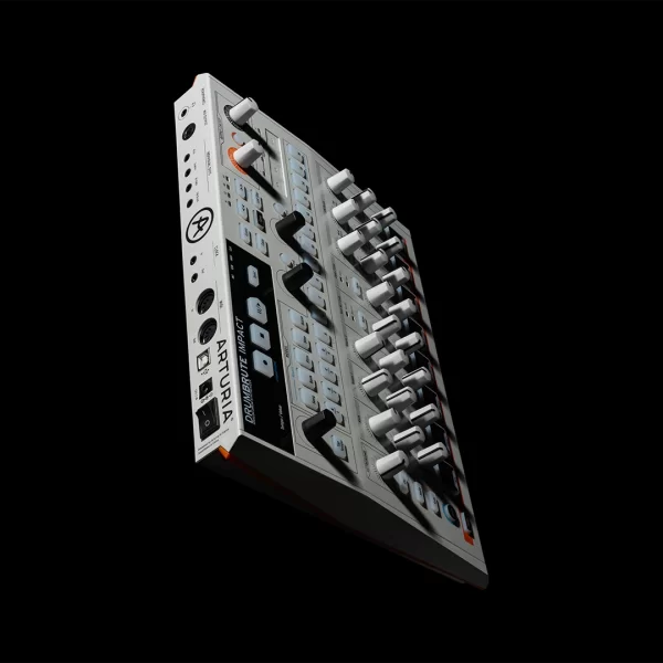 Arturia Drumbrute Impact 1984 10 sesli analog bir davul makinesi, yeni ve sade kırık beyaz estetiğiyle yeniden tasarlandı