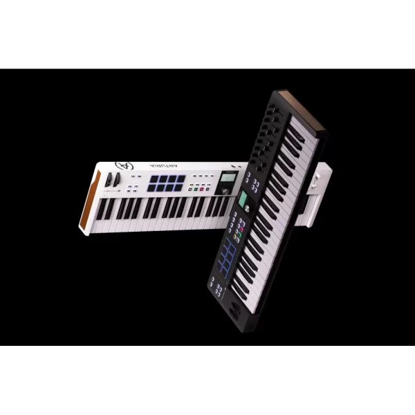 Arturia KeyLab Essential 61 mk3 3.Nesil Akıllı MIDI Kontrolcü (61 Tuş)