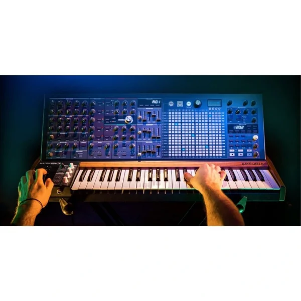 Arturia MatrixBrute %100 Analog Modular Synth