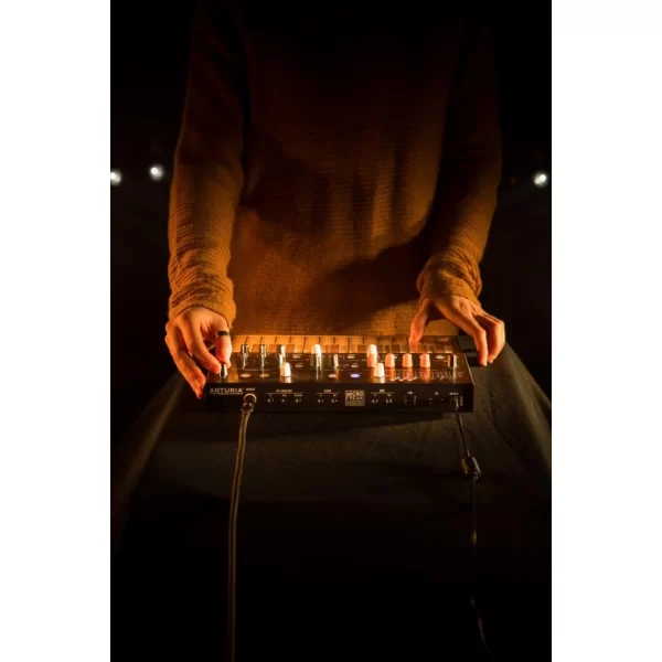 Arturia MicroFreak Deneysel Hibrit Synthesizer