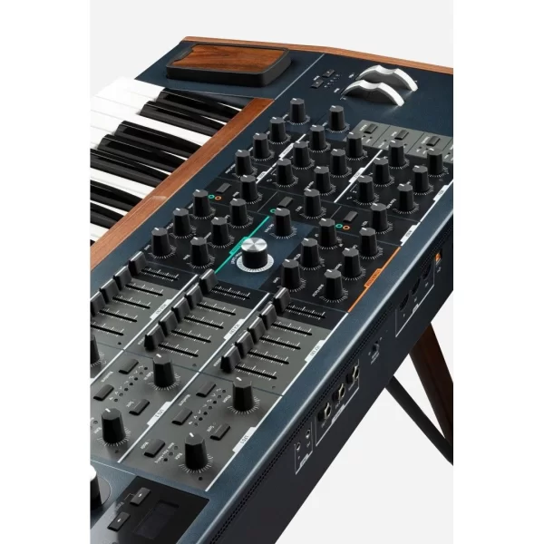 Arturia PolyBrute %100 Analog Modular Synth