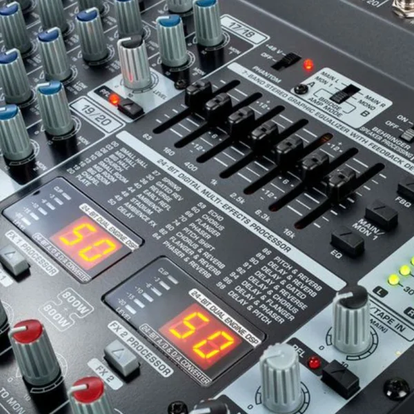 BEHRINGER EUROPOWER PMP6000 1600W 20 Kanal Power Mikser