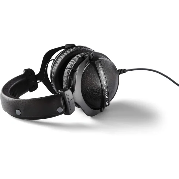 Beyerdynamic DT 770 PRO 32 Ohm Stüdyo Referans Kulaklığı