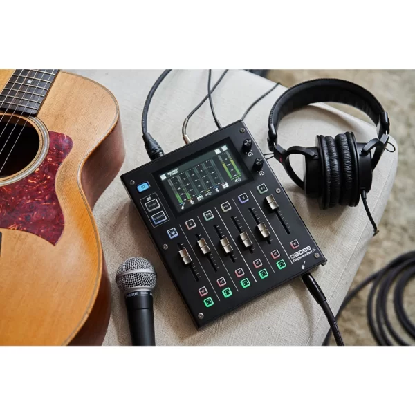 BOSS GCS-5 Gigcaster 5 Podcast Gaming Canlı Yayın Ses Mikseri