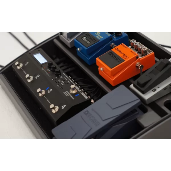 BOSS MS-3 Çoklu Efekt Değiştiricisi
