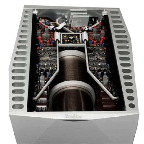 Boulder 3050 Mono Power Amplifikatör Çift Fiyatıdır