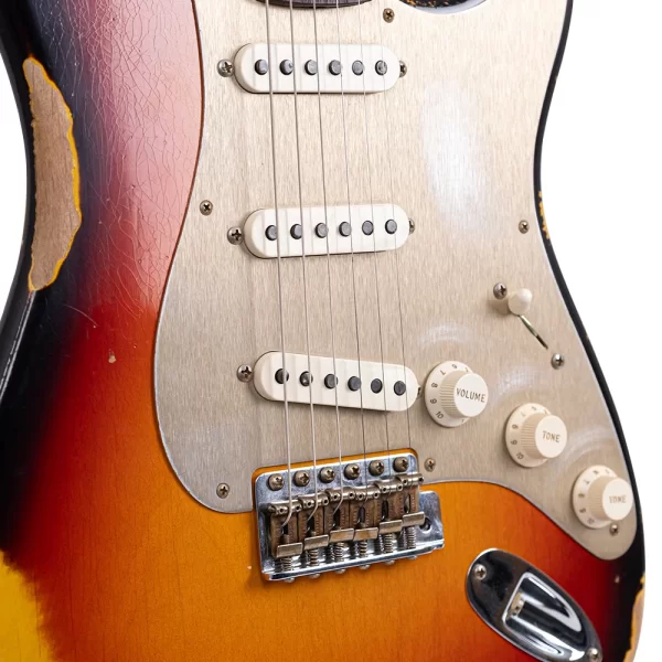 Fender Custom Shop Limited Edition 1959 Stratocaster Heavy Relic Roasted Akçaağaç Klavye Wide Fade 3 Color Sunburst Elektro Gitar