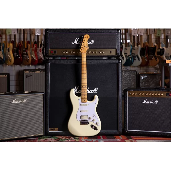 Kozmos KST-57RS-GMN-VWH 57 HSS Akçaağaç Klavye Beyaz Renk Elektro Gitar
