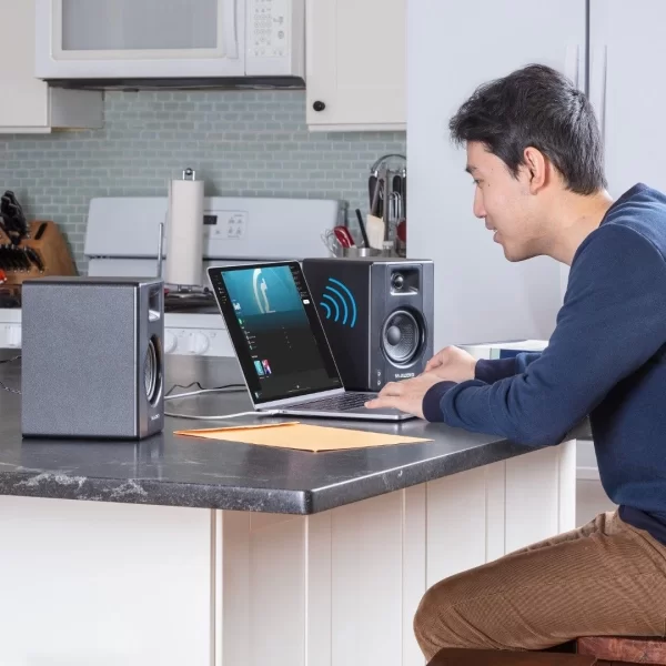 M-Audio BX4 BT - Bluetooth 5.0 2 x 25 Watt 4.5 Bluethooth 5.0 bağlantılı Masaüstü Monitör (Çift)
