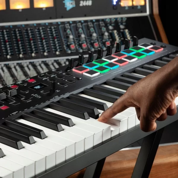 M-Audio Oxygen Pro 49 49 tuş, Yarı-ağır tuşe profesyonel USB/MIDI controller - Yeni nesil