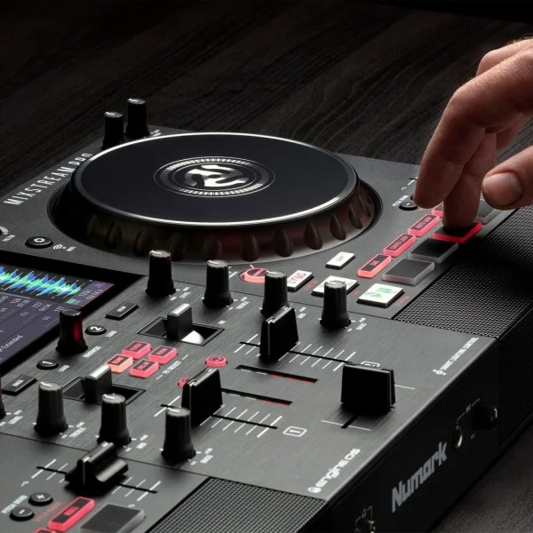 Numark Mixstream PRO PLUS 2 kanal, Standalone, Hoparlörlü Streaming DJ Kontroller