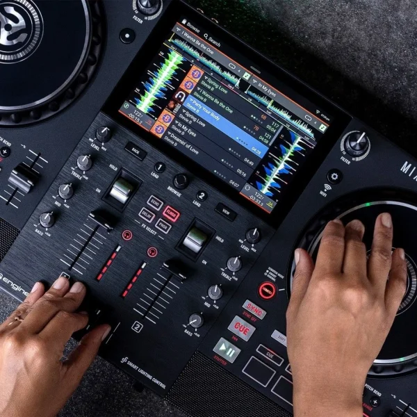Numark Mixstream PRO PLUS 2 kanal, Standalone, Hoparlörlü Streaming DJ Kontroller