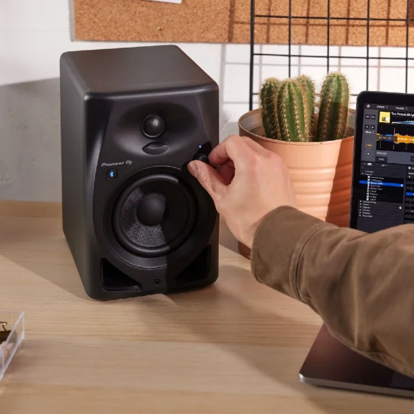 PIONEER DJ by ALPHATHETA DM-40D-BT Bluetooth Referans Monitörü (Çift)