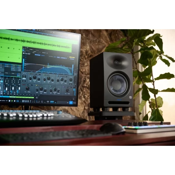 PreSonus Eris Studio 8 8  aktif stüdyo monitor 