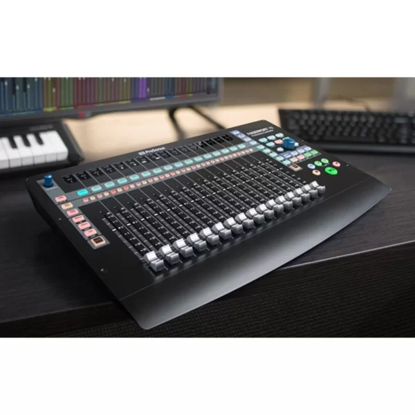 PreSonus FaderPort 16 DAW`lar için 16 motorize fader`li transport remote