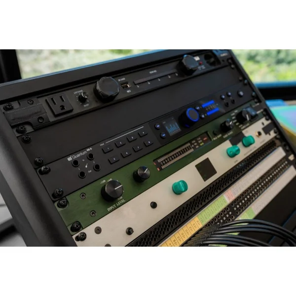 PreSonus Quantum HD 8 USB-C Ses Kartı 26 x 30