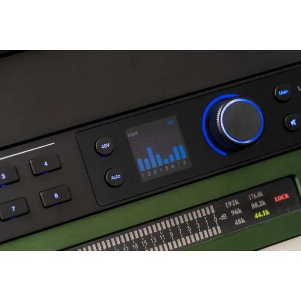 PreSonus Quantum HD 8 USB-C Ses Kartı 26 x 30