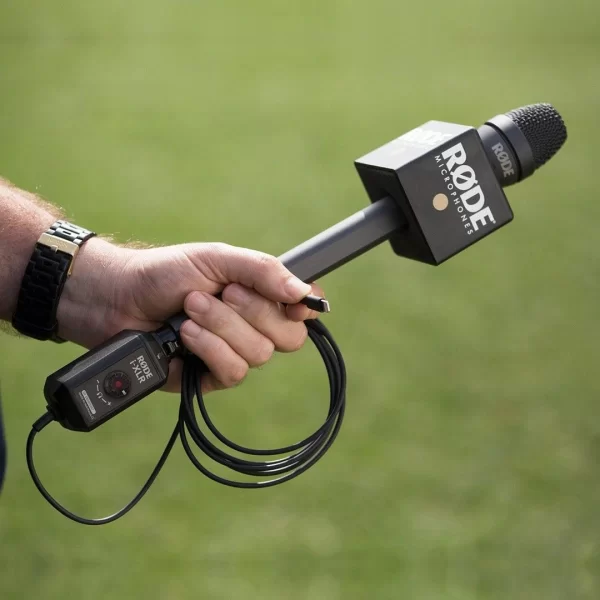 RODE i-XLR iOS ürünler için broadcast kalitesinde XLR-Dijital dönüştürücüLIGHTNING GİRİŞLİ iOS cihazlar ile uyumludur.