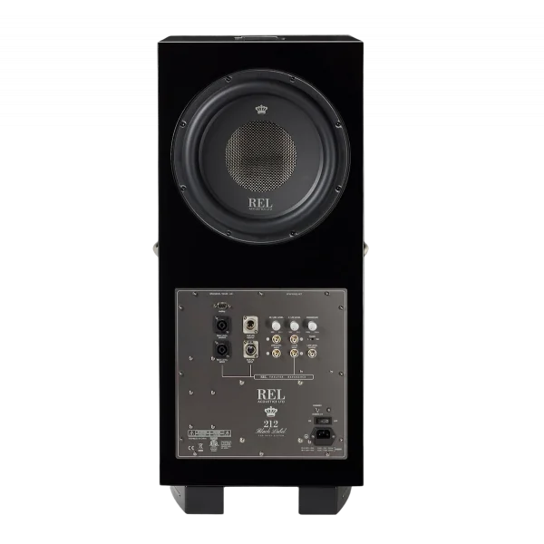 REL 212 Black Label Subwoofer siyah Grill ile gelir