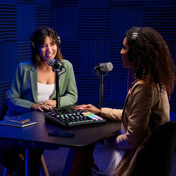 RODE RODECaster Pro II Entegre ses prodüksiyon sistemi - 4 Mikrofon girişli, SD card ve Bilgisayara çok kanallı kayıt etme özellikli profesyonel podcast mikser