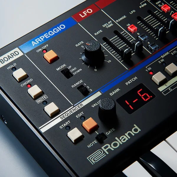 ROLAND JU-06A JUNO-106/Juno-60 Ses Modülü
