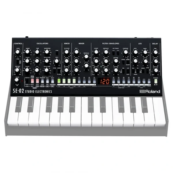 ROLAND SE-02 Analog Synthesizer