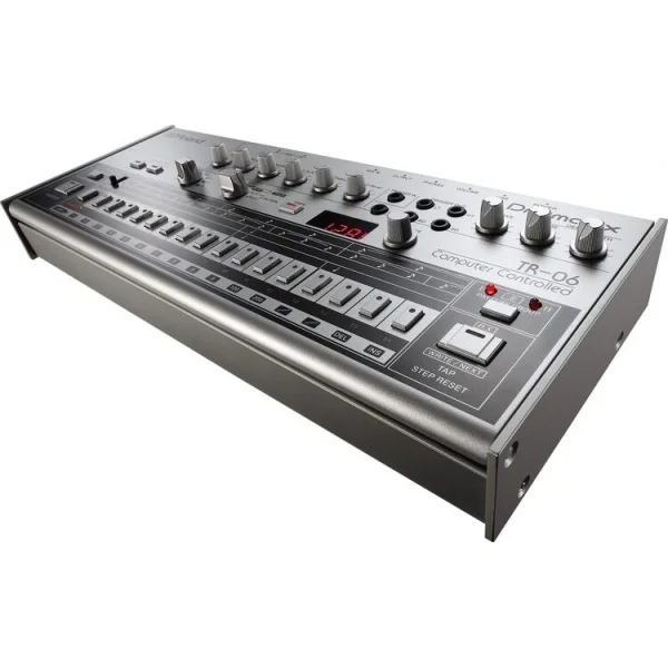 ROLAND TR-06 Rhythm Machine Modül