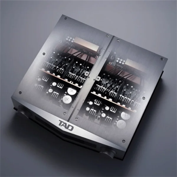 TAD-C700 Solid State PRE Amplifier