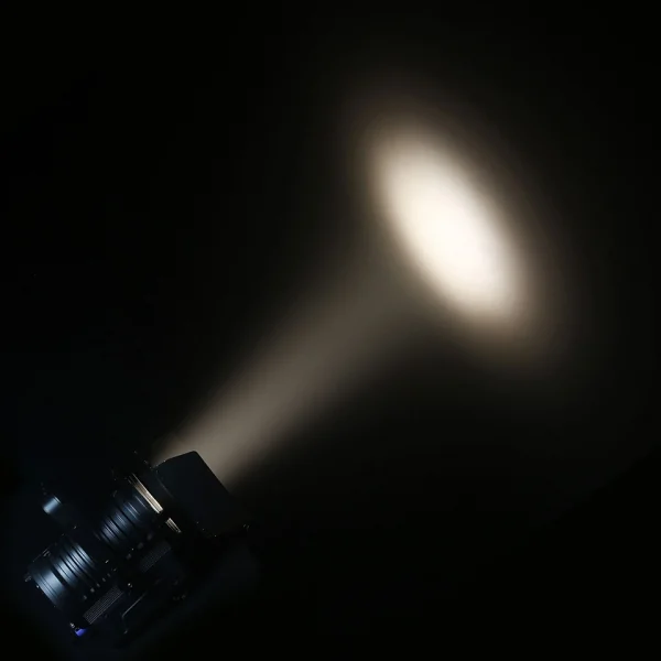 Theatre Led Fresnel Spot 180W Warm White, 3100K 14°-38° ( CAMEO TS200WW )