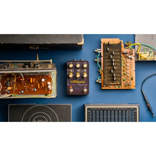 Universal Audio UAFX Lion 68 Super Lead Amp UAFX Lion 68 Super Lead Amp