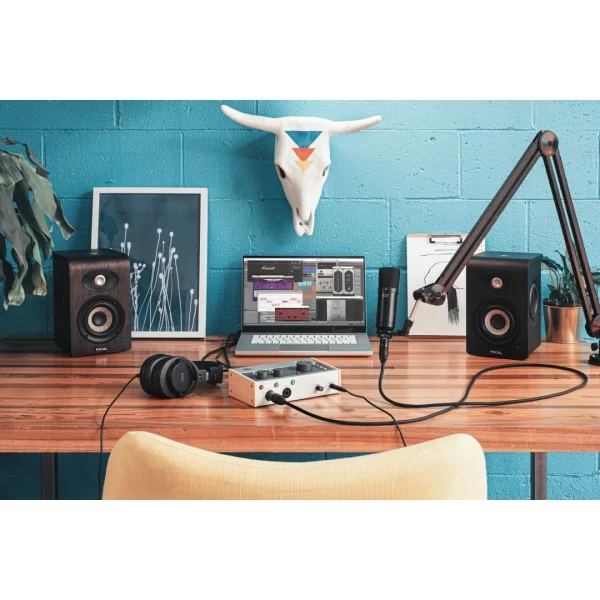Universal Audio Volt 476 Yeni nesil 24-bit / 192 kHz, 4-Giriş / 4-Çıkış, 610 MicPre ve 1176 Compressor Modellemeli, USB-C Ses Kartı