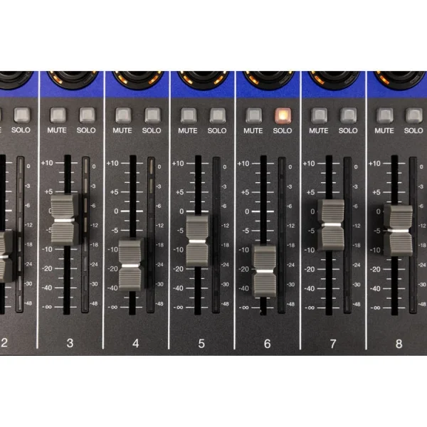 Zoom LiveTrak L12next Dijital Mikser & Multi-Track Recorder
