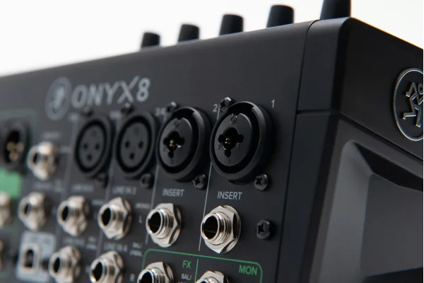Mackie Onyx8 8-Kanal Analog Mikser (Multi-Track USB)