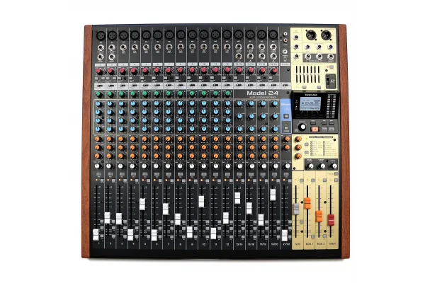 Tascam Model 24 22-Kanal Analog Mikser With 24-Track Dijital Kaydedici