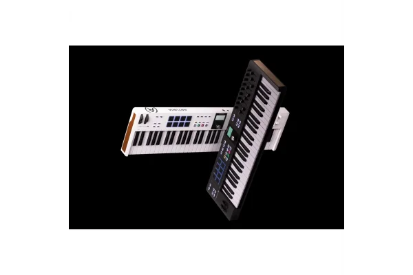 Arturia KeyLab Essential 61 mk3 - Alpine White 3.Nesil Akıllı MIDI Kontrolcü (61 Tuş) - Sınırlı Üretim Full Beyaz Tasarım