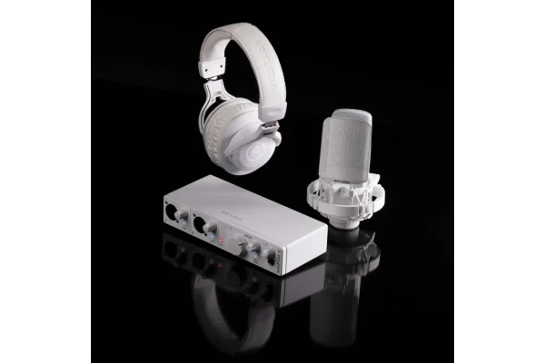 Arturia MiniFuse Recording Pack MiniFuse 2, CM1 cardioid mikrofon ve EF1 Kulaklıktan oluşan kayıt seti