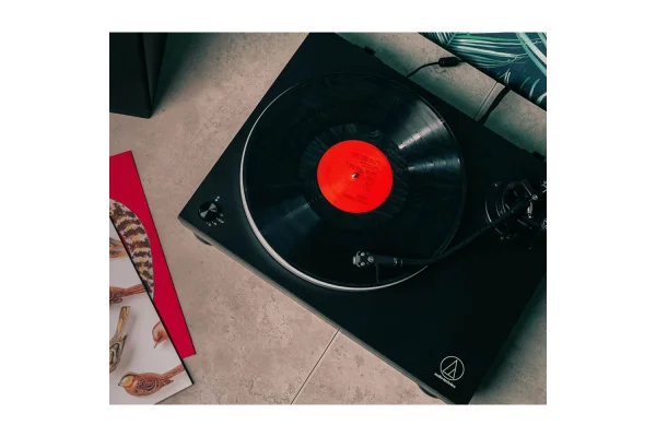 Audio Technica AT-LP 5X Direct Drive Pikap