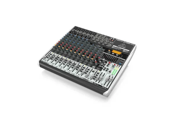 Behringer QX1832USB XENYX Analog Mikser
