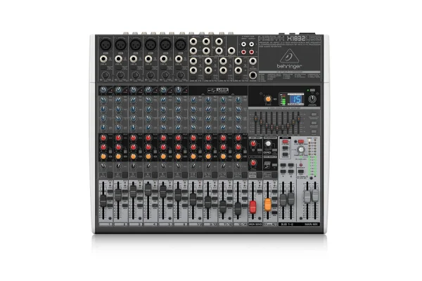 Behringer X1832USB 18-Kanal 3/2-Bus Analog Mikser