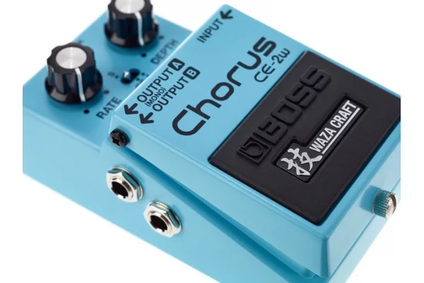 BOSS CE-2W Waza Craft Chorus  Pedal