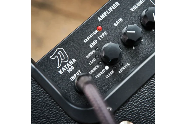 BOSS KTN-212 Gen 3 Katana 100W 2x12 Elektro Gitar Amfisi