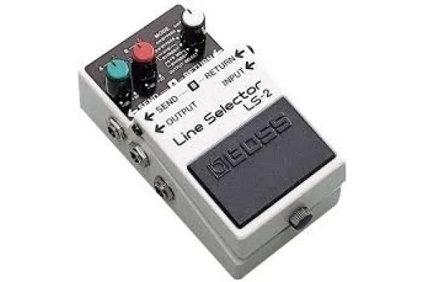 Boss LS-2 Line Selector Compact Pedalı
