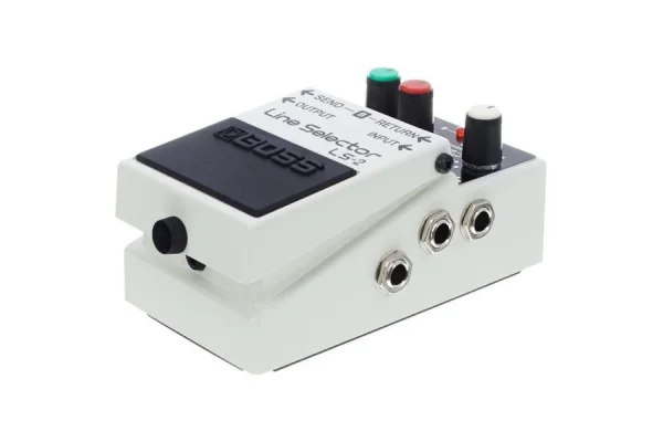 Boss LS-2 Line Selector Compact Pedalı