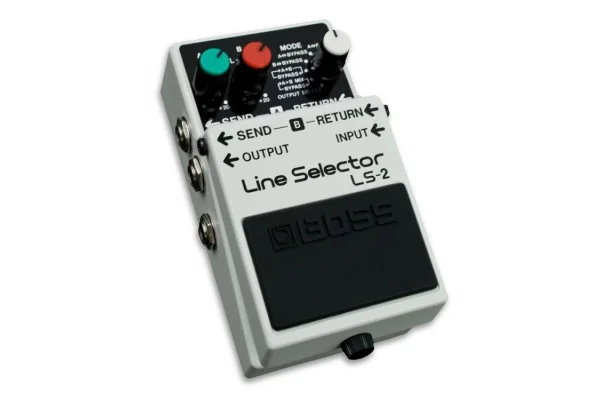 Boss LS-2 Line Selector Compact Pedalı