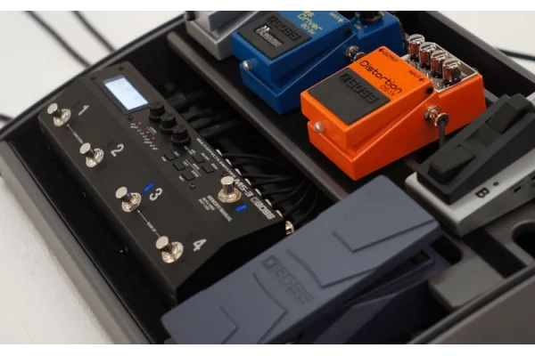 BOSS MS-3 Çoklu Efekt Değiştiricisi