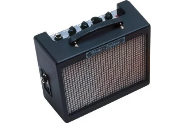 Fender Mini Deluxe MD-20 Mini Pilli Siyah Gitar Amfisi