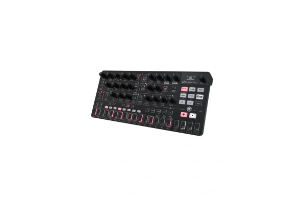 IK MULTIMEDIA UNO SYNTH PRO X Synthesizer