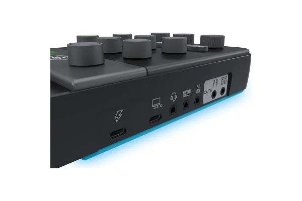 Mackie M-Caster Live Portable Livestreaming Mikser (Siyah)