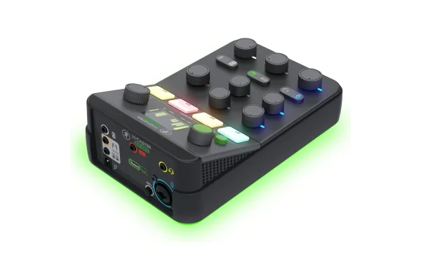 Mackie M-Caster Studio Portatif Canlı Yayın Mikseri (Siyah)